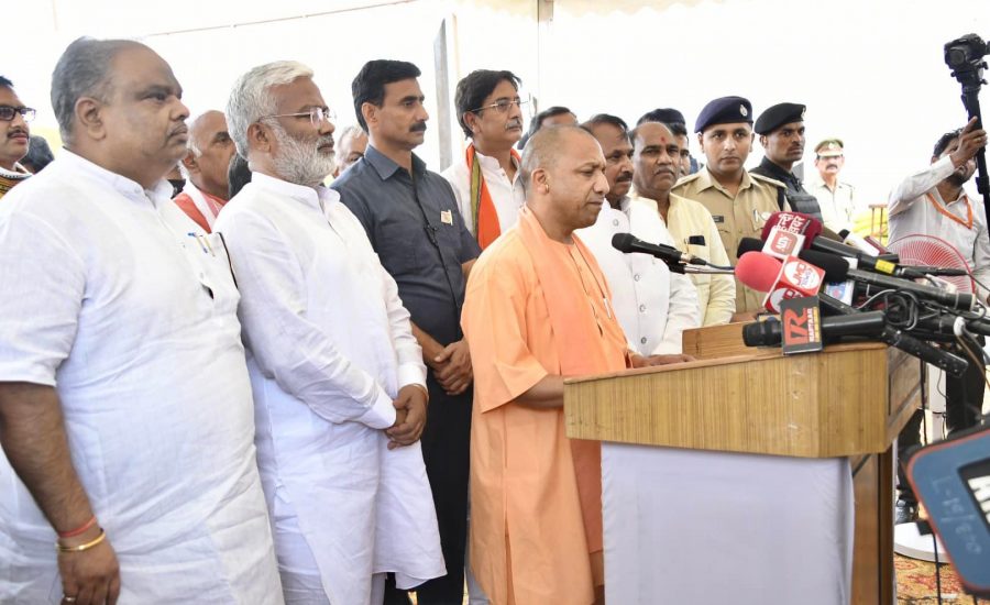 मा• मुख्यमंत्री निरीक्षण किया।