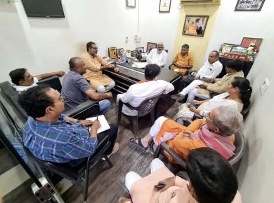 गुजरात में कच्छ जिले की गांधीधाम एवं अंजार विधानसभाओं के कार्यकर्ताओं से भेंट की।